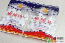 樟腦丸對(duì)蟑螂有用嗎？祛除蟑螂的小妙招