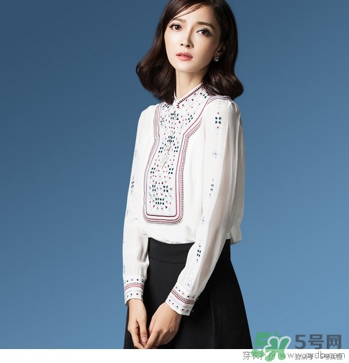 磚紅色口紅配什么妝容？磚紅色口紅適合什么妝？