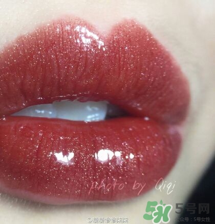 露華濃唇釉055價(jià)位 露華濃055多少錢？