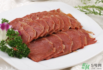 吃狗肉會(huì)得狂犬病嗎？吃狗肉會(huì)不會(huì)得狂犬??？