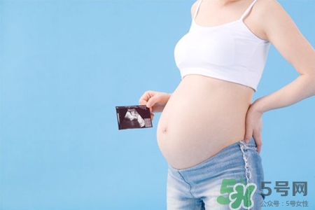 孕婦能用唇膏嗎？孕婦可以涂潤唇膏嗎？