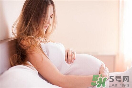 懷孕后頭發(fā)不油了是什么原因?懷孕后頭發(fā)不油了 懷孕后頭發(fā)不油了是什么原因?懷孕后頭發(fā)不油了