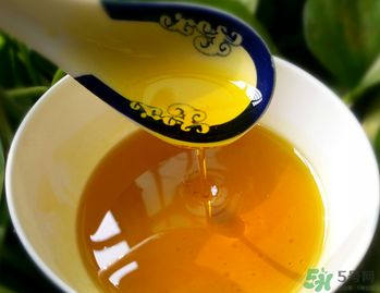 菜籽油好還是花生油好？菜籽油和花生油哪個好？