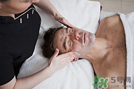 男士冬天用什么護(hù)膚品好？冬季必備絕對好用的男士護(hù)膚品