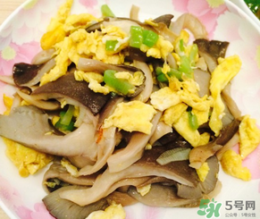 平菇能和雞蛋一起吃嗎？平菇和雞蛋能一起吃嗎？