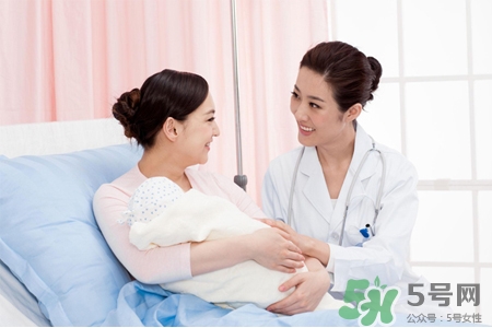 產(chǎn)后可以用普通衛(wèi)生巾嗎？產(chǎn)婦專用衛(wèi)生巾和普通衛(wèi)生巾的區(qū)別