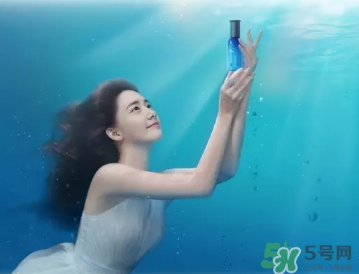 悅詩風(fēng)吟熔巖海水精華怎么用？悅詩風(fēng)吟熔巖海水精華使用方法