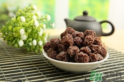 話梅和牛奶能一起吃嗎?一起吃會中毒嗎 話梅和牛奶能一起吃嗎?一起吃會中毒嗎