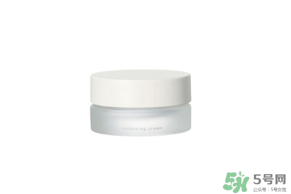 three是什么牌子？three是什么檔次？