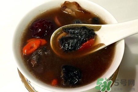 睡眠不好喝什么湯好？失眠喝什么湯好？