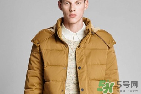 冬天穿棉襖暖和嗎？棉服冬天穿保暖嗎？