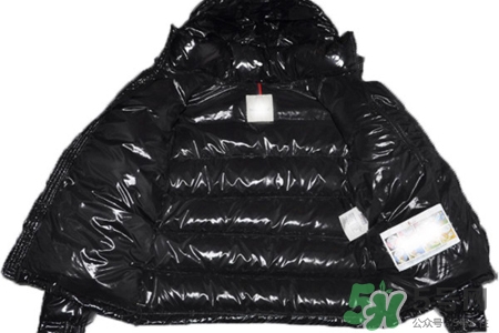 冬天穿棉襖暖和嗎？棉服冬天穿保暖嗎？