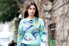 衛(wèi)衣能貼身穿嗎？套頭衛(wèi)衣可以貼身穿嗎？