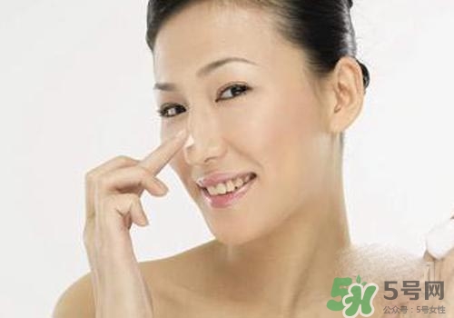 綿羊油可以搽臉嗎？綿羊油可不可以搽臉？