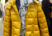 羽絨服需要干洗嗎？羽絨服干洗好還是水洗好？