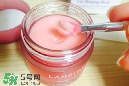 蘭芝唇膜怎么清洗？蘭芝唇膜需要用卸妝水清洗嗎？