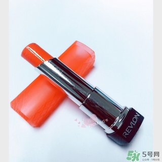 露華濃唇膏多少錢？露華濃唇膏專柜價格美國價格
