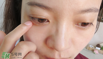 思親膚眼霜怎么樣？skin food眼霜適合年齡