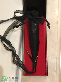 cl黑管口紅和金管有什么區(qū)別？cl黑管和cl金管哪個好？