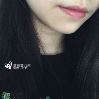 紀梵希小牛皮和小羊皮區(qū)別 紀梵希小牛皮和小羊皮哪個好？