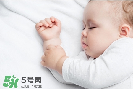 產(chǎn)后胸部下垂什么原因？產(chǎn)后胸部下垂怎么辦？
