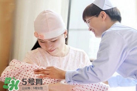 喂母乳乳房下垂之后可以恢復嗎？喂母乳乳房下垂怎么恢復？