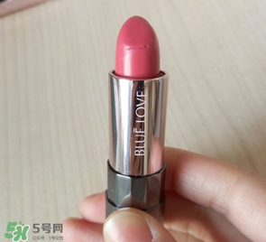 藍(lán)色之戀口紅有毒嗎？藍(lán)色之戀口紅安全嗎？