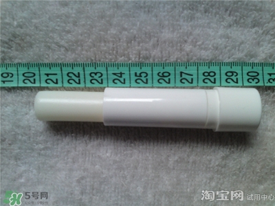 妮維雅唇膏和曼秀雷敦唇膏哪個(gè)好？妮維雅和曼秀雷敦對(duì)比