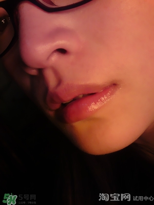 妮維雅唇膏和曼秀雷敦唇膏哪個(gè)好？妮維雅和曼秀雷敦對(duì)比