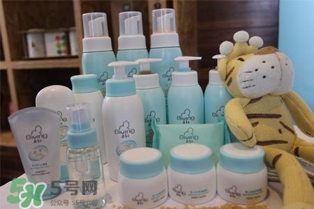 啟初和貝親哪個(gè)好？啟初和貝親護(hù)膚哪個(gè)好用？