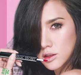 唇彩保質(zhì)期一般是多久？唇彩過期了還能用嗎？