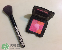 安娜蘇是哪個(gè)國(guó)家的品牌？annasui是什么牌子？