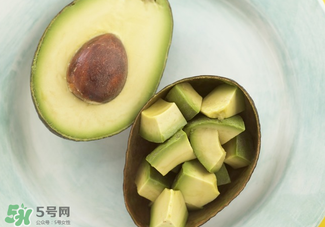 切開的牛油果怎么保存？牛油果切開后能放多長時間？