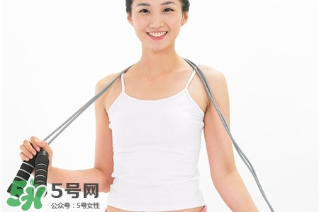 冬天跳繩可以減肥嗎？冬季跳繩瘦身的正確方法