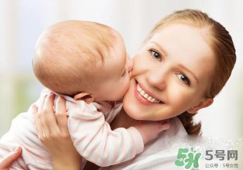 沒喝完的奶粉可以溫著再喝嗎？沒喝完的奶粉怎么處理？