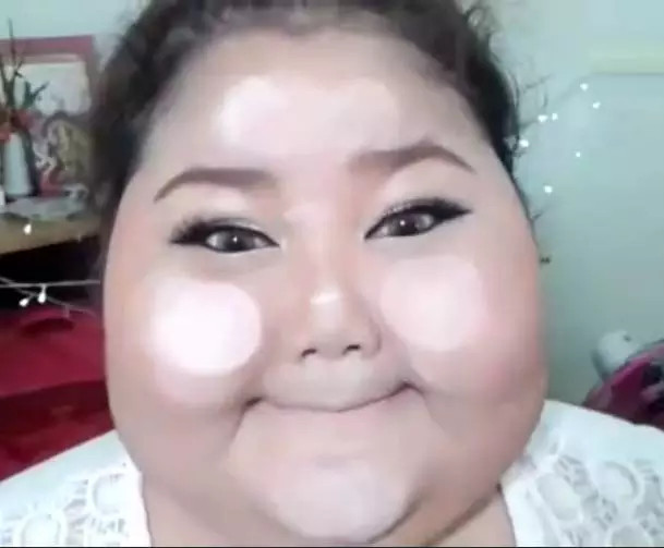 臉胖怎么化妝好看？臉大怎么化妝好看