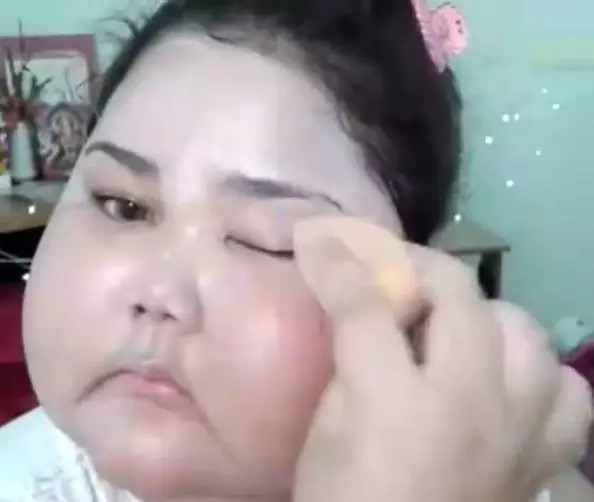 臉胖怎么化妝好看？臉大怎么化妝好看
