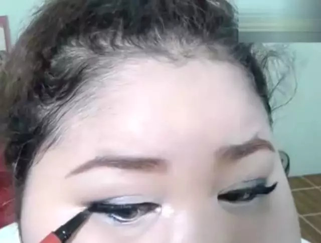 臉胖怎么化妝好看？臉大怎么化妝好看