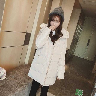 小個子女生適合穿什么羽絨服？個子矮的女生適合什么羽絨服