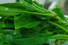 菠菜不能和什么一起吃？菠菜和什么食物相克嗎？