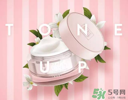 素顏霜可以美白嗎？素顏霜為什么會(huì)變白？