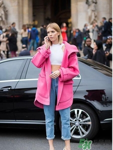 女生過(guò)年穿什么衣服？女生過(guò)年穿衣搭配