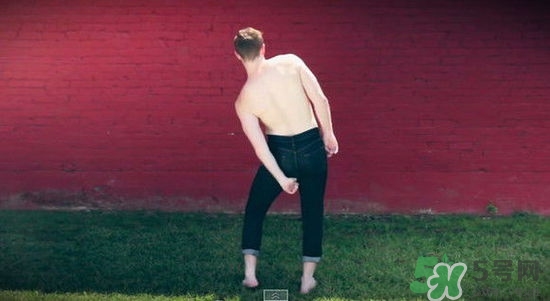 過(guò)年男生穿什么衣服？過(guò)年男生穿衣搭配