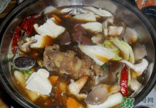 羊蝎子火鍋好吃嗎？羊蝎子火鍋涮什么好吃？