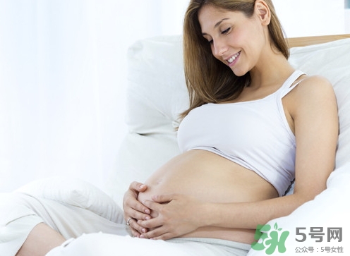 懷孕3個月愛放屁是怎么回事?正常嗎? 懷孕3個月愛放屁是怎么回事?正常嗎?