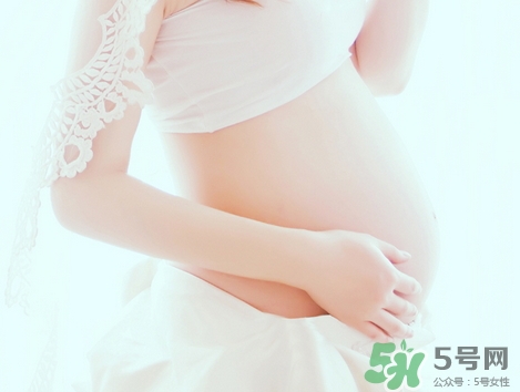 懷孕3個(gè)月下面流血是怎么回事?正常嗎? 懷孕3個(gè)月下面流血是怎么回事?正常嗎?