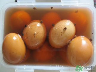腌雞蛋臭了還能吃嗎？腌雞蛋臭了怎么辦？
