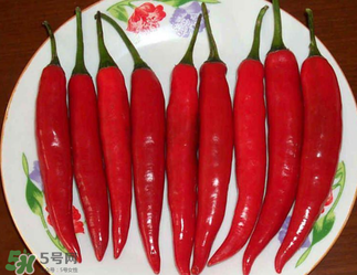 新鮮辣椒可以冷凍嗎？新鮮辣椒怎么保存冰箱？