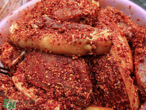 一斤豬肉放多少鹽？腌豬肉放多少鹽？