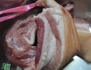 一斤豬肉放多少鹽？腌豬肉放多少鹽？